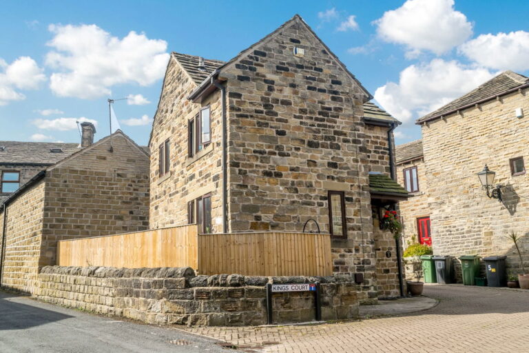 Kings Court, King Street, Skelmanthorpe, HD8