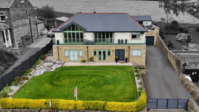Meltham Road, Netherton, Huddersfield, HD4