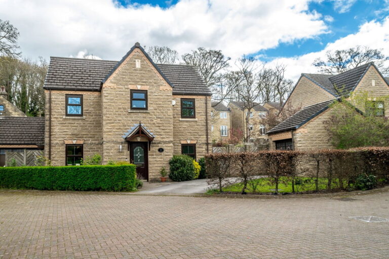 Mereside, Fenay Bridge, Huddersfield, HD5