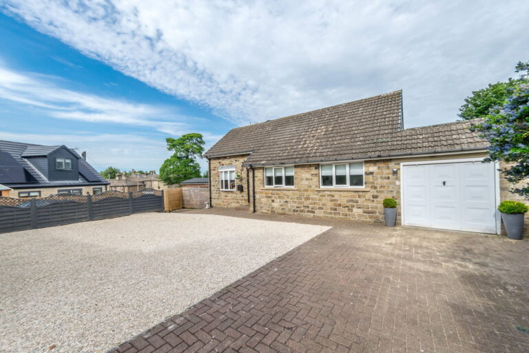 Lidgett House, Lidgett Lane, Skelmanthorpe, HD8